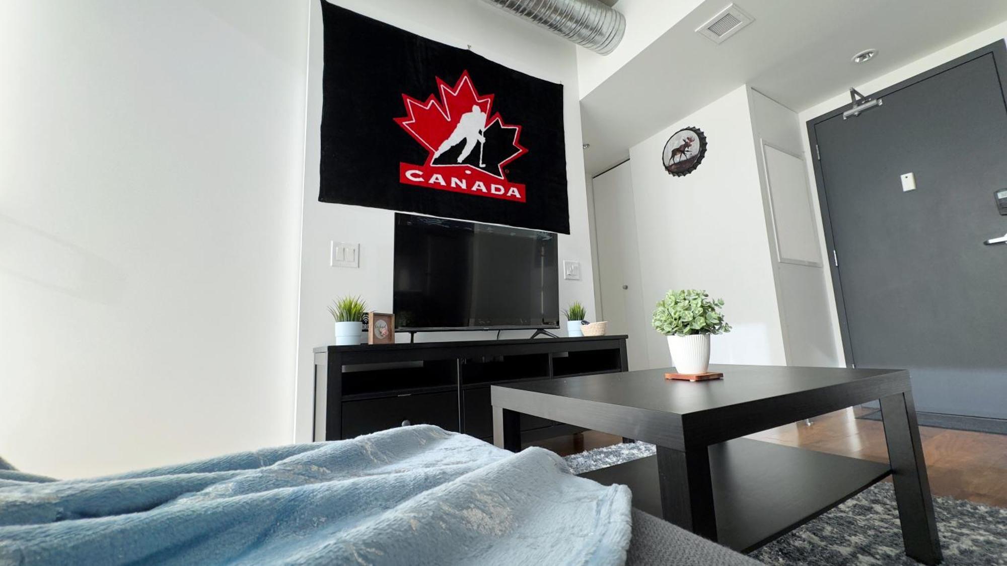 Cozy 1Br Apt - Downtown ウィニペグ エクステリア 写真