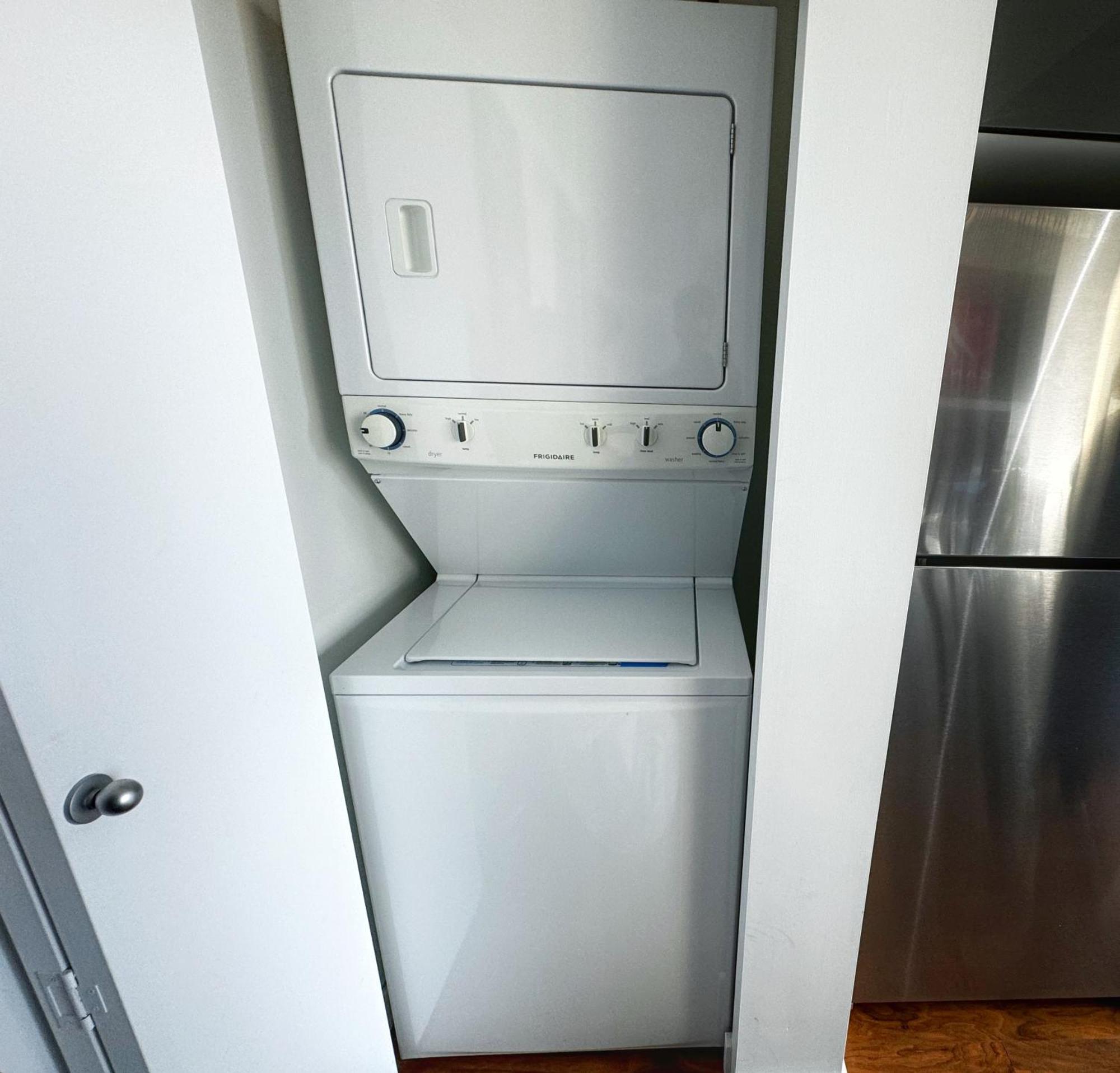 Cozy 1Br Apt - Downtown ウィニペグ エクステリア 写真